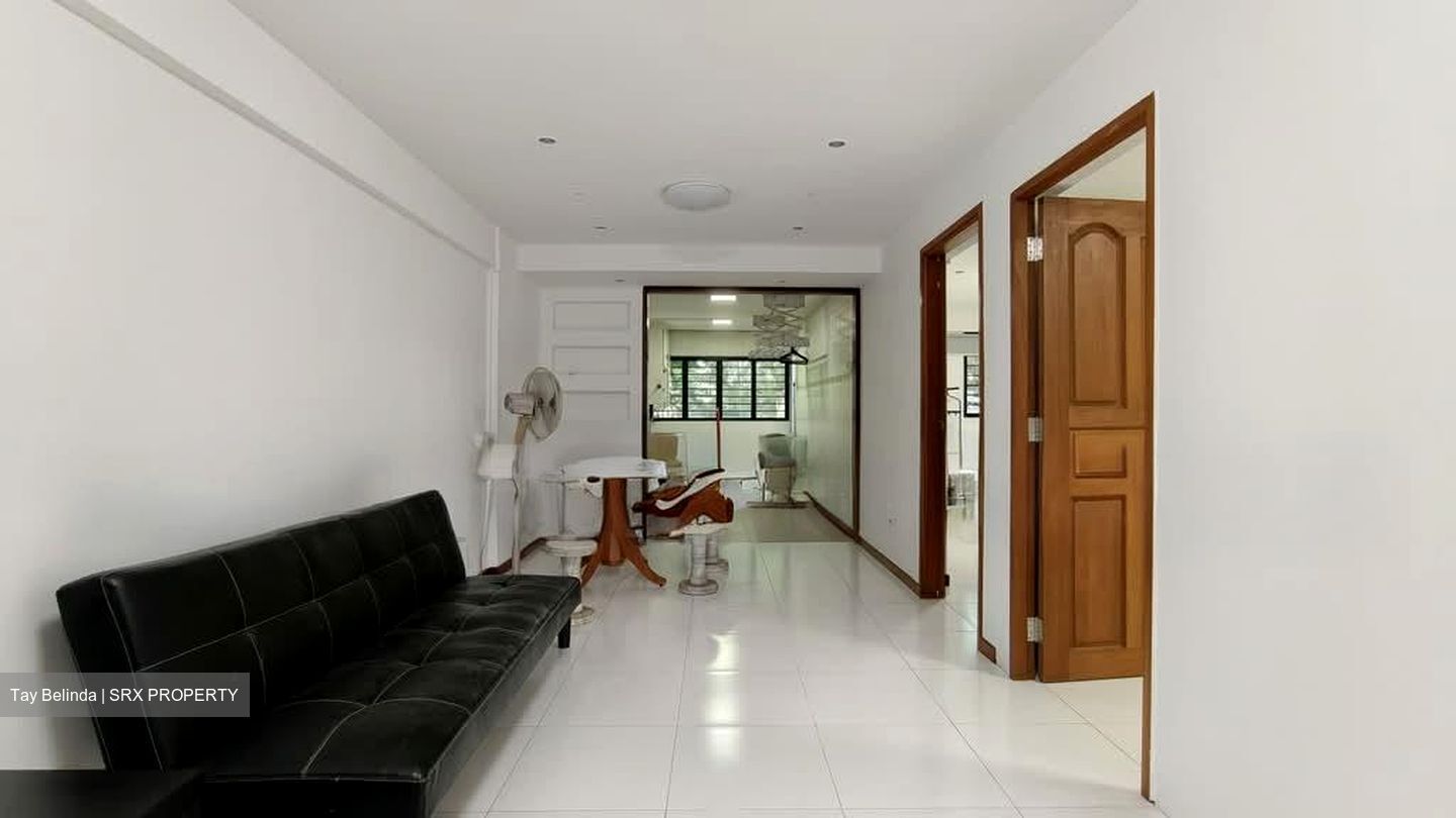 Blk 157 Mayflower Shopping & Food Centre (Ang Mo Kio), HDB 3 Rooms #556610461